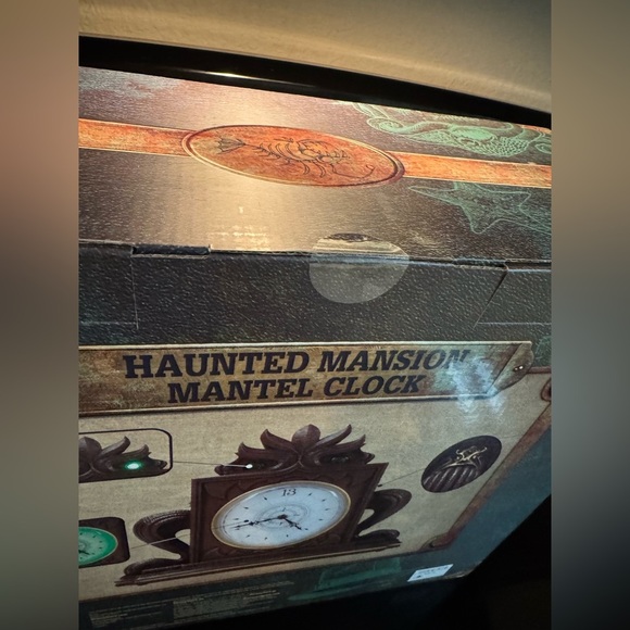 Disney Cruise Line DCL Treasure Haunted Mansion Parlor Light Up Mantel Clock NEW - Picture 4 of 6